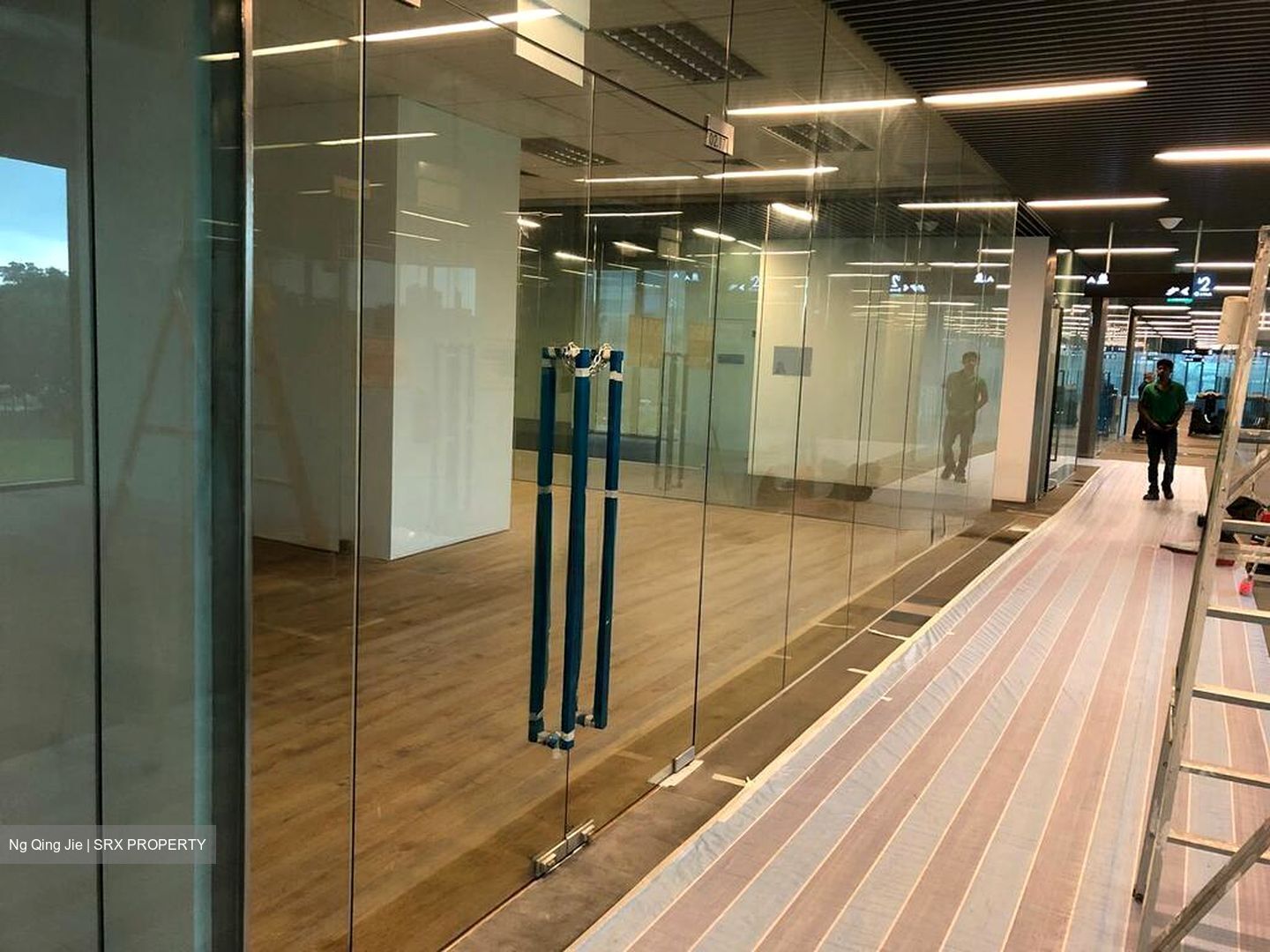 Vision Exchange (D22), Retail #514709761